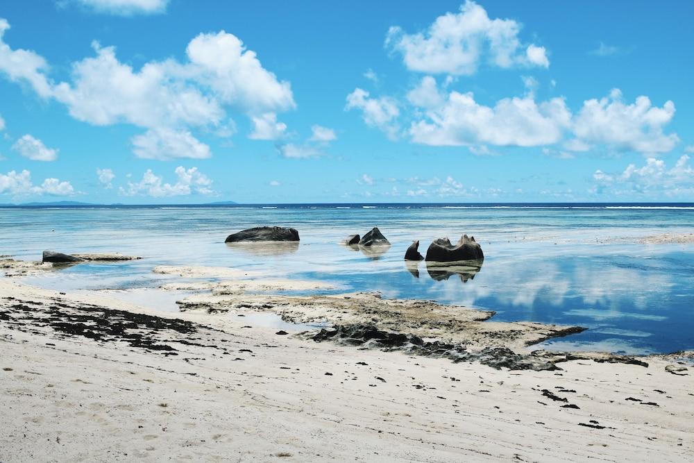 Crown Seychelles